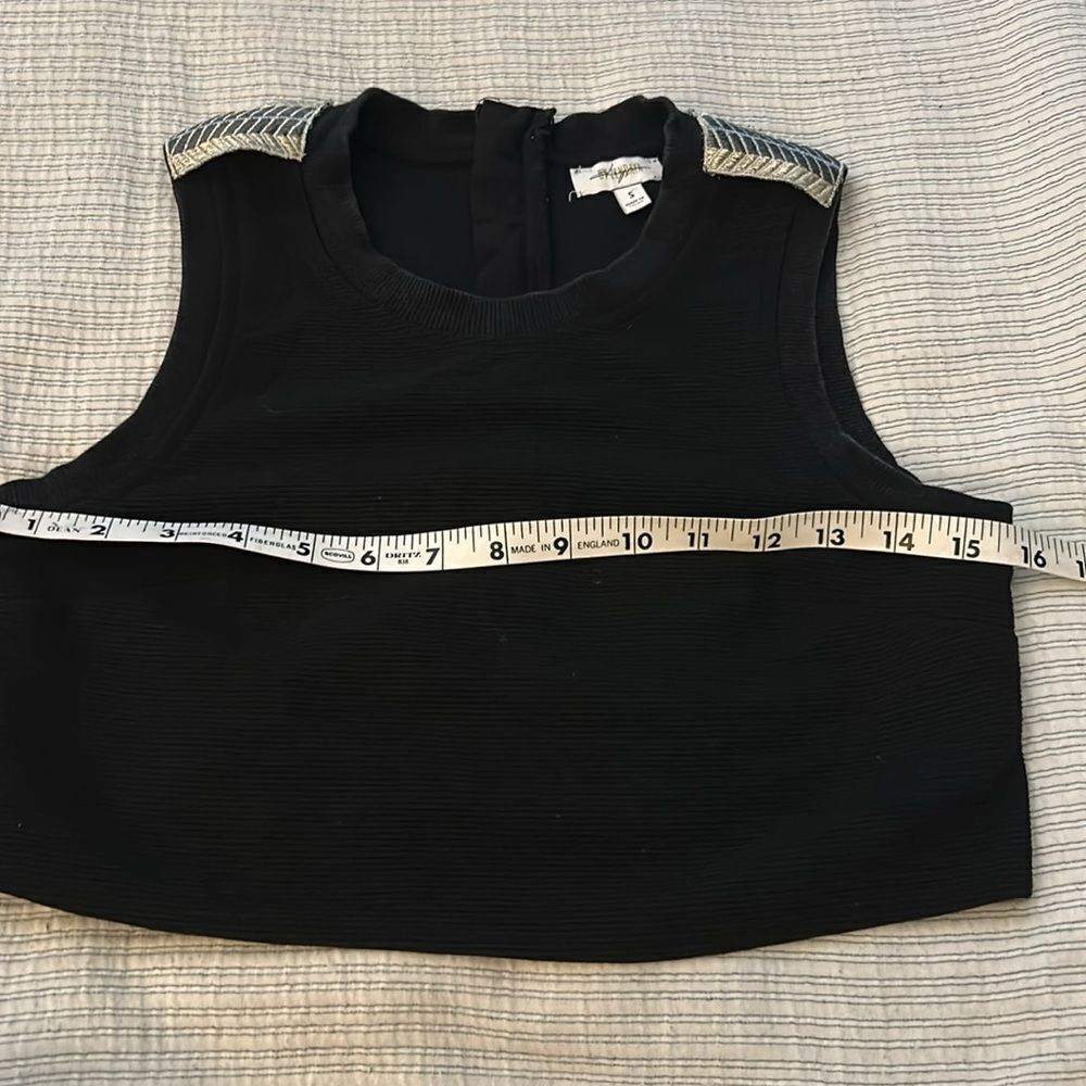 Black Fitted Sleeveless Crop Tank small - Picture 5 of 9